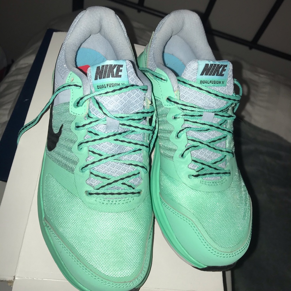 Nike Dual Fusion